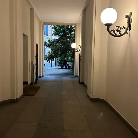 Apartamento Via Monti, Cadorna Station, Historic Center Sforzesco Castle Milán