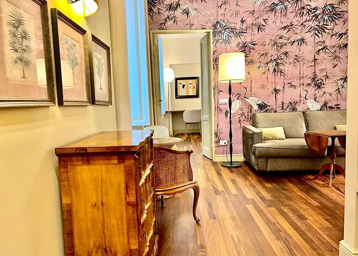 Apartment Elegant Historic On A Tree-lined Avenue Near Cadorna Station And Last Supper