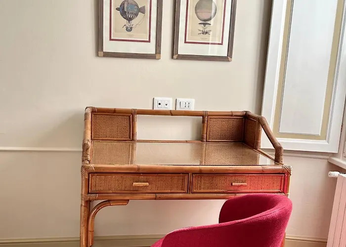 Elegant Historic On A Tree-lined Avenue Near Cadorna Station And Last Supper Apartment