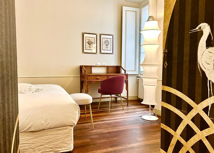 Elegant Historic On A Tree-lined Avenue Near Cadorna Station And Last Supper * Milan
